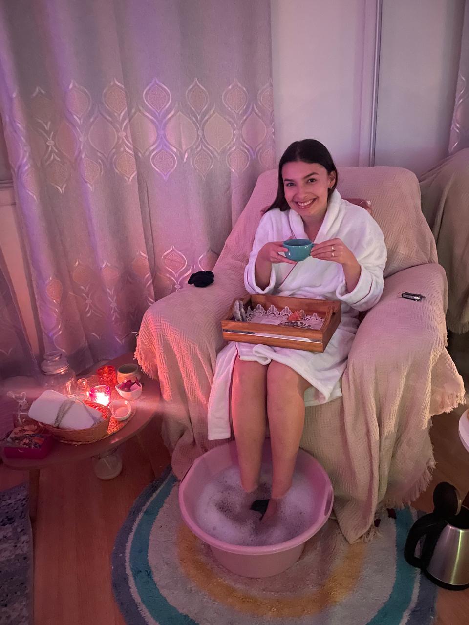 Cliente em uma experiência real de Spa Day no Mannah em Chapecó
